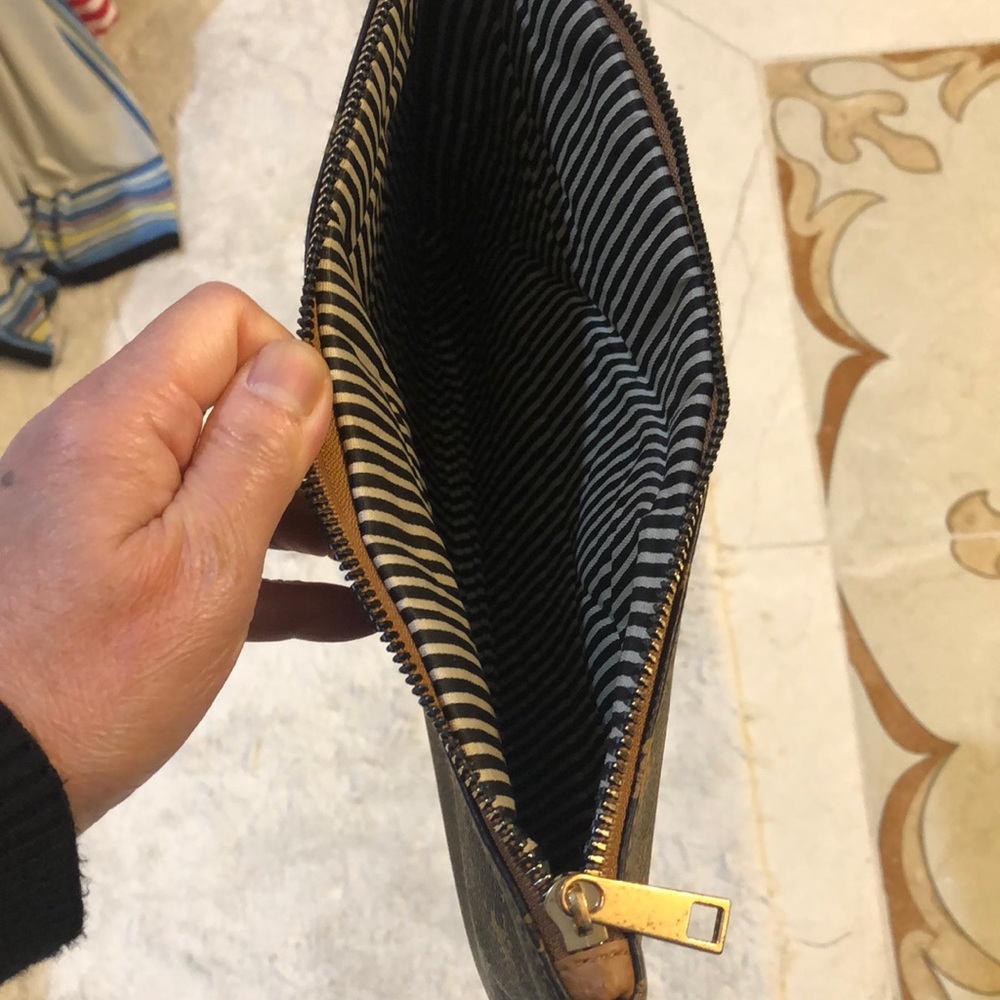 Wallet - Picture 3 of 3